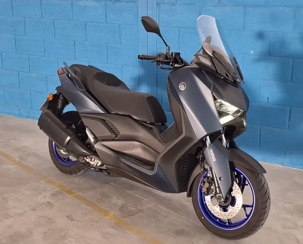 Yamaha Xmax 2025 Connect