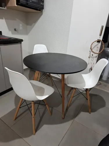 Jogo de Mesa com 3 cadeiras