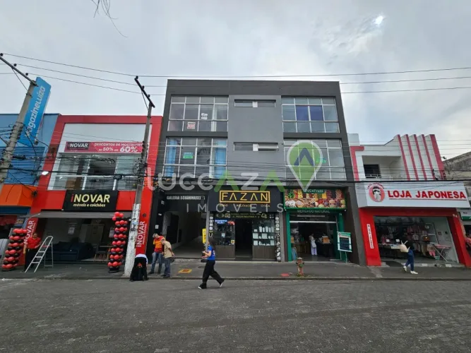 Excelente Sala Comercial disponível para Locação no Centro de Jacareí-SP: 1 Sala, 1 Banhei