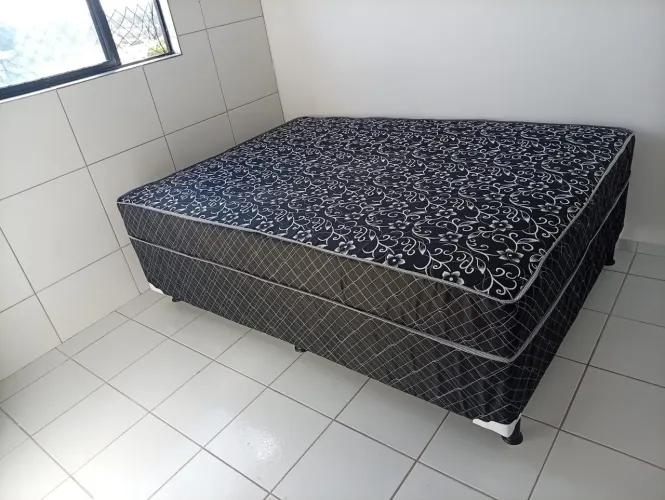 Cama box