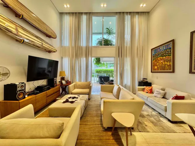 Casa para locação, Praia do Pernambuco, Guarujá, SP | Qvista inteligência imobiliário