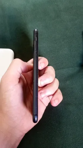 iPhone 7 referente celular