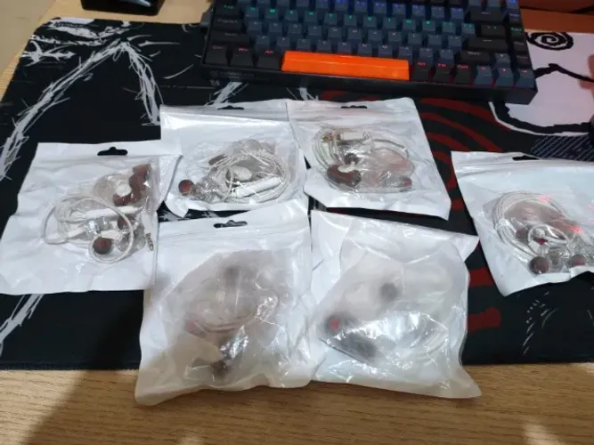 6x Fones QKZ AK6 (NOVOS)