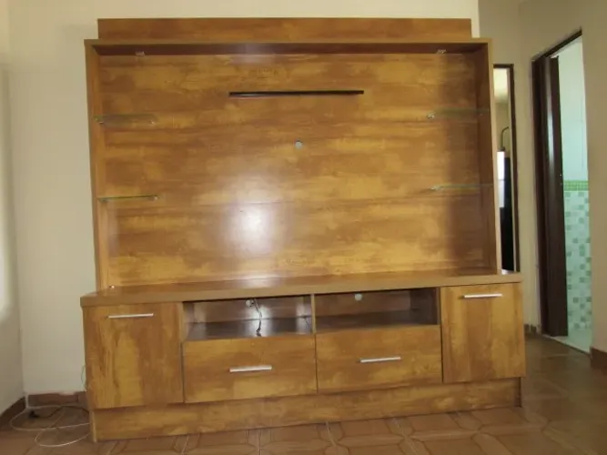 Estante com suporte para TV