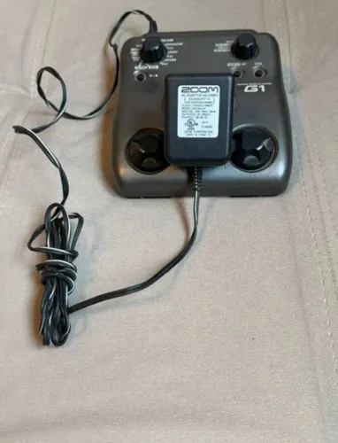 Pedaleira ZOOM G1