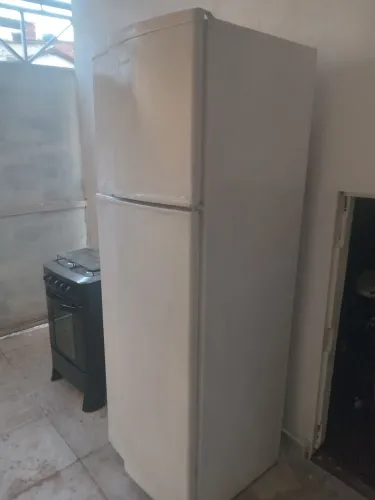 Vendo Geladeira Dako Duplex 330L