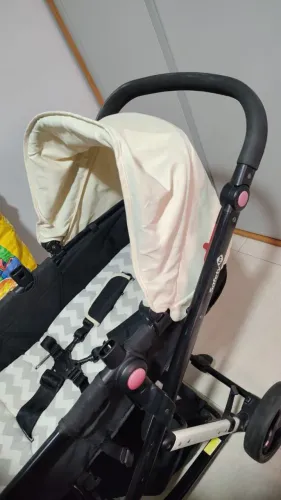 Carrinho e bebe conforto