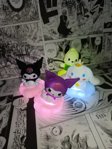 OPORTUNIDADE | Mini Luminaria LED Sanrio Kuromi e Cinnamoroll