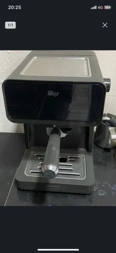 Cafeteira com vapor profissional