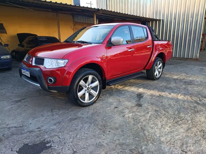 Mitsubishi L200 Triton HPE 3.2 CD TB Int.diesel AUT 2013
