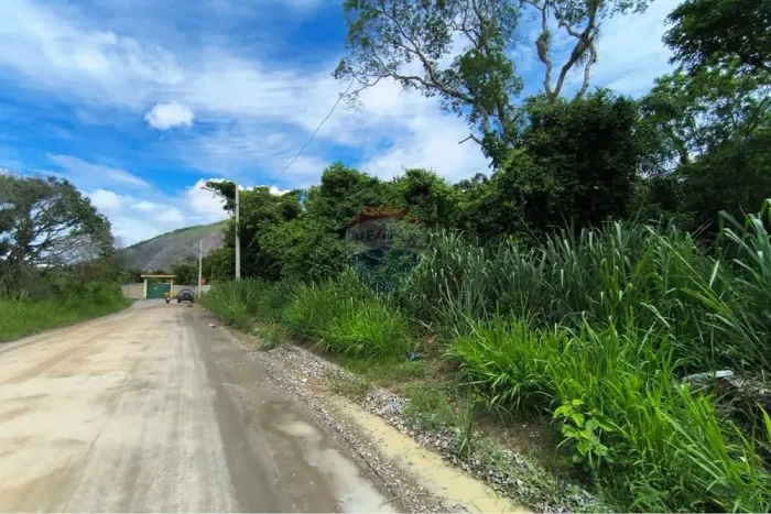 Excelentes Terrenos Planos com 1.043m² cada Ótima Oportunidade - Estuda Permuta!!!