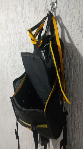 Vendo mochila para transportar cães 