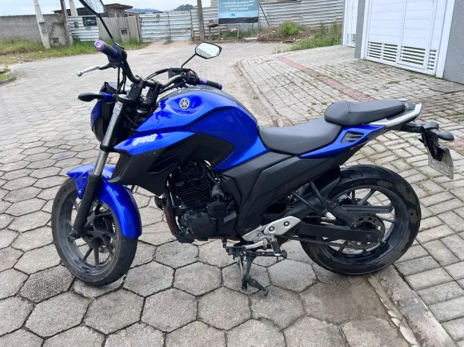 YAMAHA - FZ250 2019