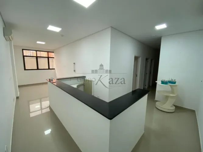 Sala comercial - Jardim Apollo - Edifício Portal 9 - 120m²