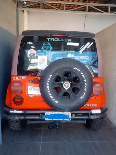 Troller T-4 4X4 2.8 TB Int. Cap. Lona Diesel 2004