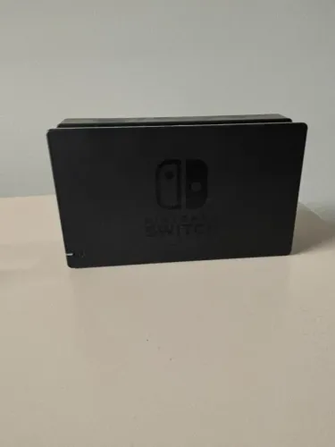 Nintendo Switch + Mario Kart Deluxe