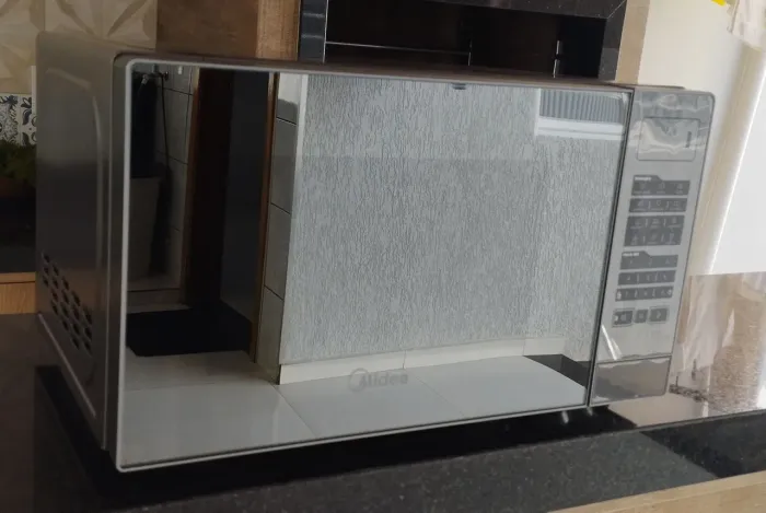 Microondas Midea 20 litros
