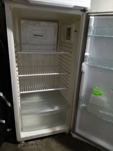 Geladeira usada Consul vende se