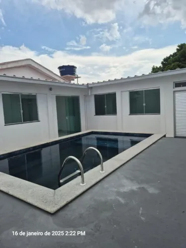Casa Comercial ou Residencial c/ 5 Quartos sendo 2 Suítes no Dom Pedro