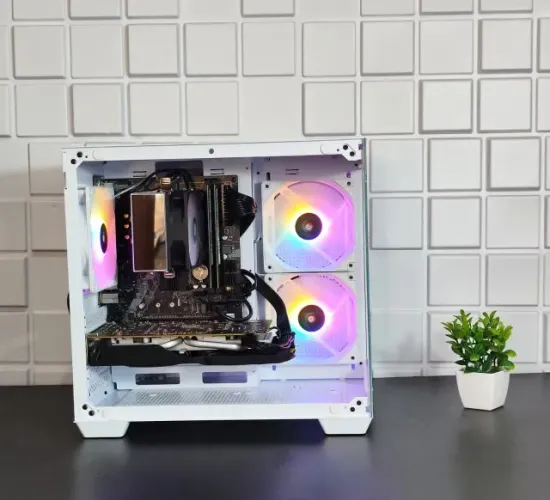 PC Gamer (Novo) Intel i7 Core 3770, RX 580 8GB, 16 GB RAM, SSD - Até 12x no cartão