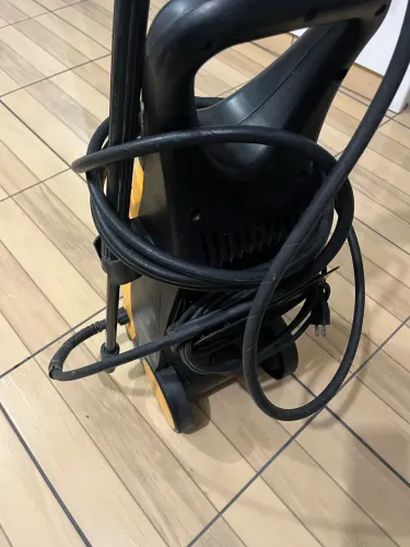 Lavadora Alta Pressão Wap Premium Potência de 1900w Indução Amarela e Preta