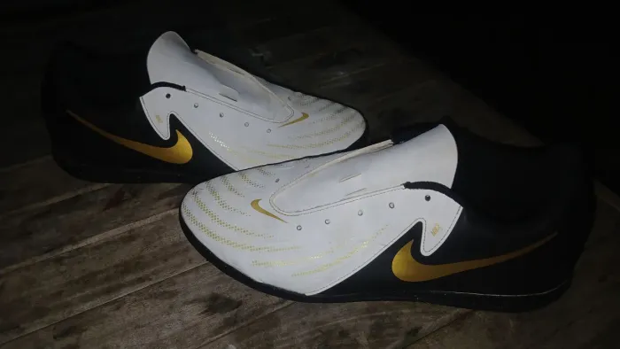 Vendo Chuteira de Futsal *PHANTOM*