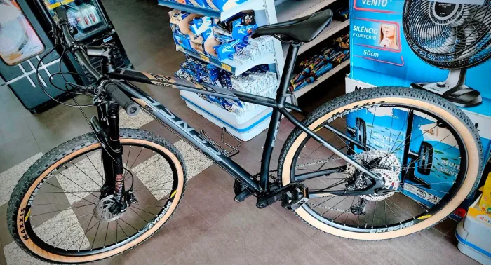 Bike boost tapered Sense impact race aro29 