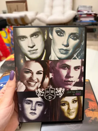 Dvd rebelde que hay detrás ?