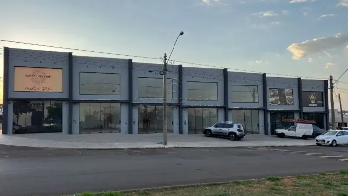Salão Comercial | Pé-Direito Alto | Estrutura para Mezanino