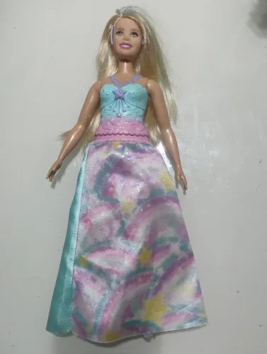 Barbie Dreamtopia Princesa loira