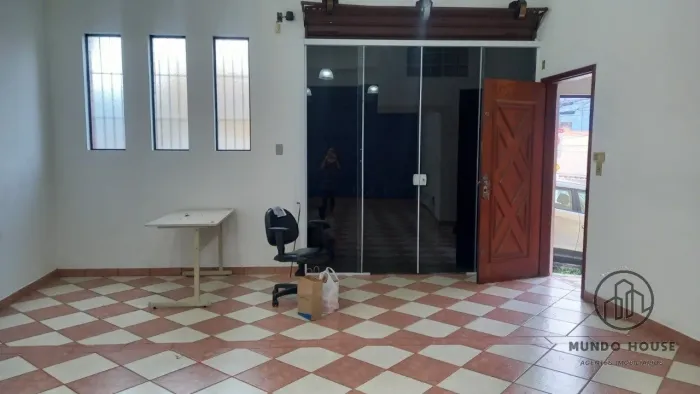Salão Comercial para Locação no Centro - 110m² na Rua Coronel Cavalheiros