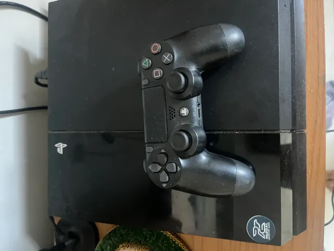 Vendo PS4 Fat 500gb
