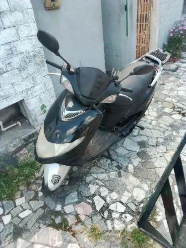 Vendo moto Burgman usada 2009