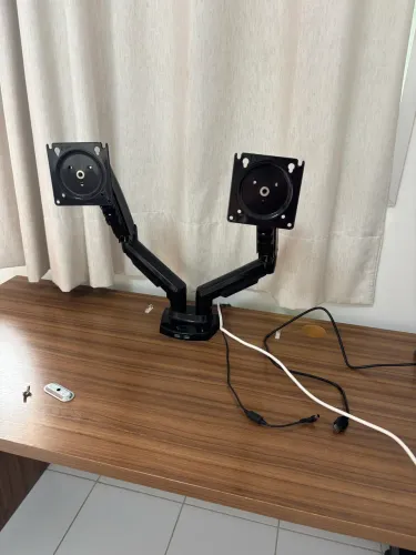 Suporte Ergonômico Articulado de Mesa ELG, 2 Monitores 17" a 35", Pistão a Gás