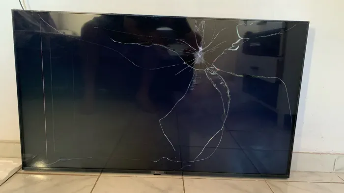 TV PARA RETIRADA DE PEÇAS