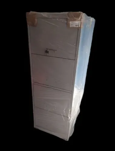 Arquivo em aço com 04 gavetas 