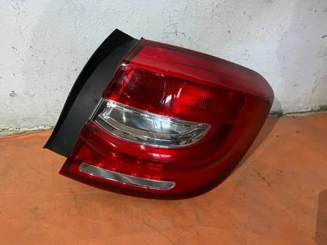 Lanterna Sandero 2019