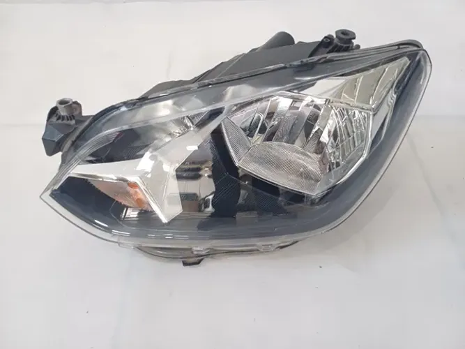 Farol lado esquerdo Volkswagen Up 2018 2019 2020 2021