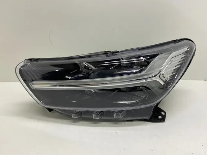 Farol Volvo Xc40 2018 2019 2020 2021 Sem Modulo Esquerdo Led