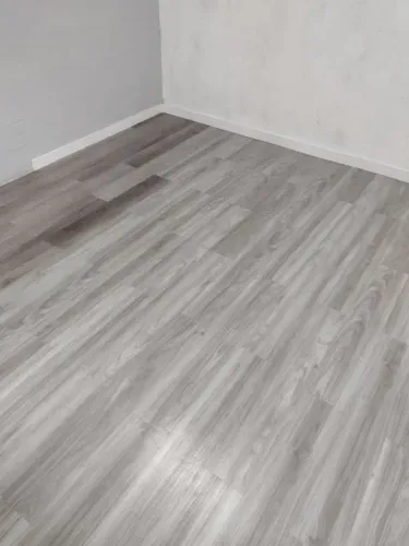 Instalação Pisos. Vinílico é laminado