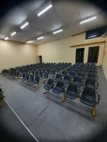 CADEIRAS LONGARINA 230 LUGARES