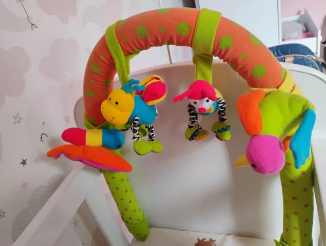 Arco de Atividades para Bebê - Divertido e Educativo!