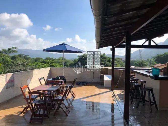 Casa com 4 dormitórios à venda, 450 m² por R$ 2.750.000,00 - Itaipu - Niterói/RJ