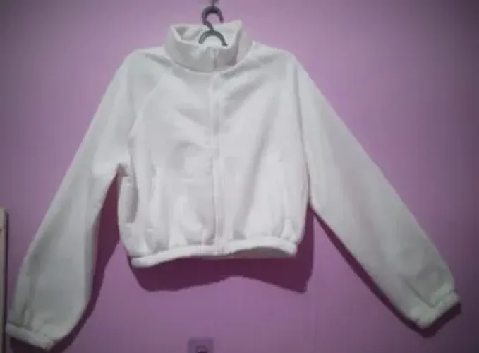 Casaco feminino branco de moletom novo, tamanho G