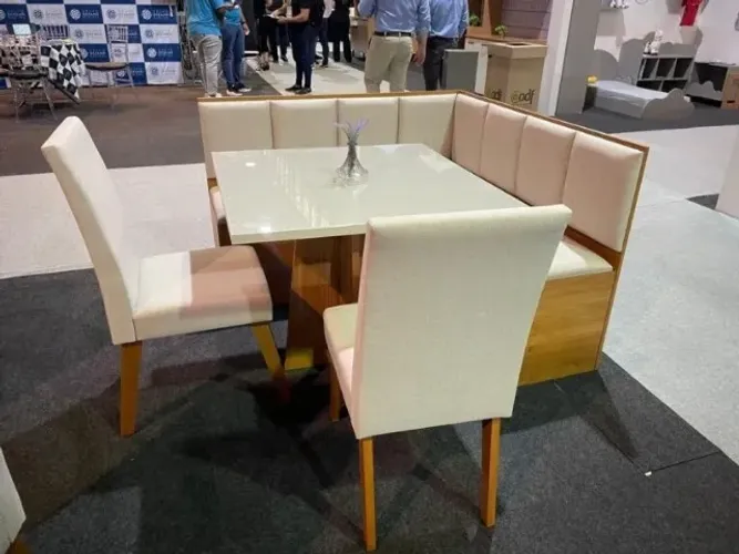 Mesa de Jantar + Canto Alemão + 2 Cadeiras  -   Pronta Entrega!