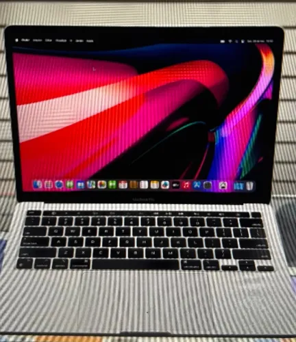 Apple Macbook Pro M2 13.3 Retina 256 GB RAM 8GB
