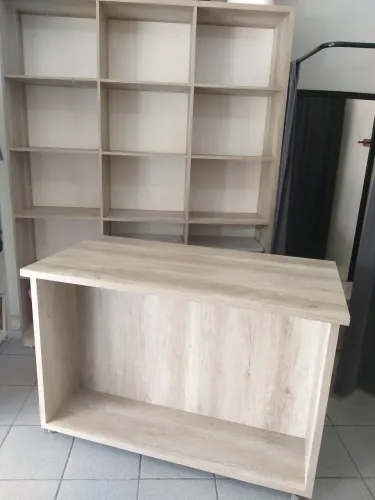 Móveis casulo e mesa centro 