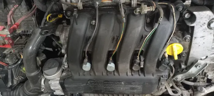 Motor Renault Megane 2.0 gasolina manual 