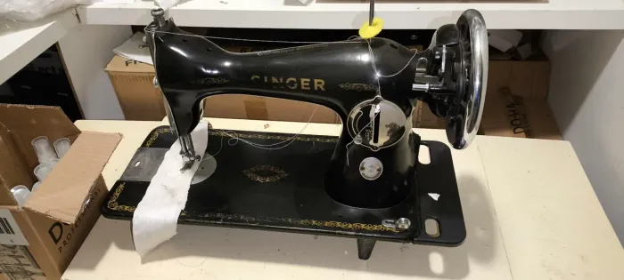 Vendo Máquina SINGER.