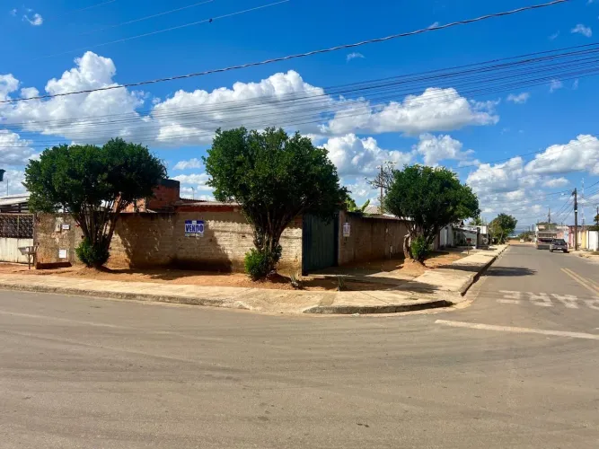 Casa em Alexânia- GO - Bairro Jardim Esperança 